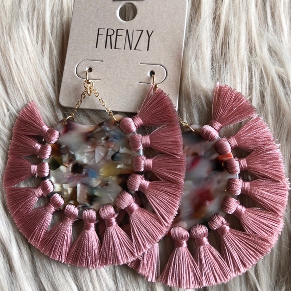 Boho Tassel Fan Earrings - Picture 5 of 5